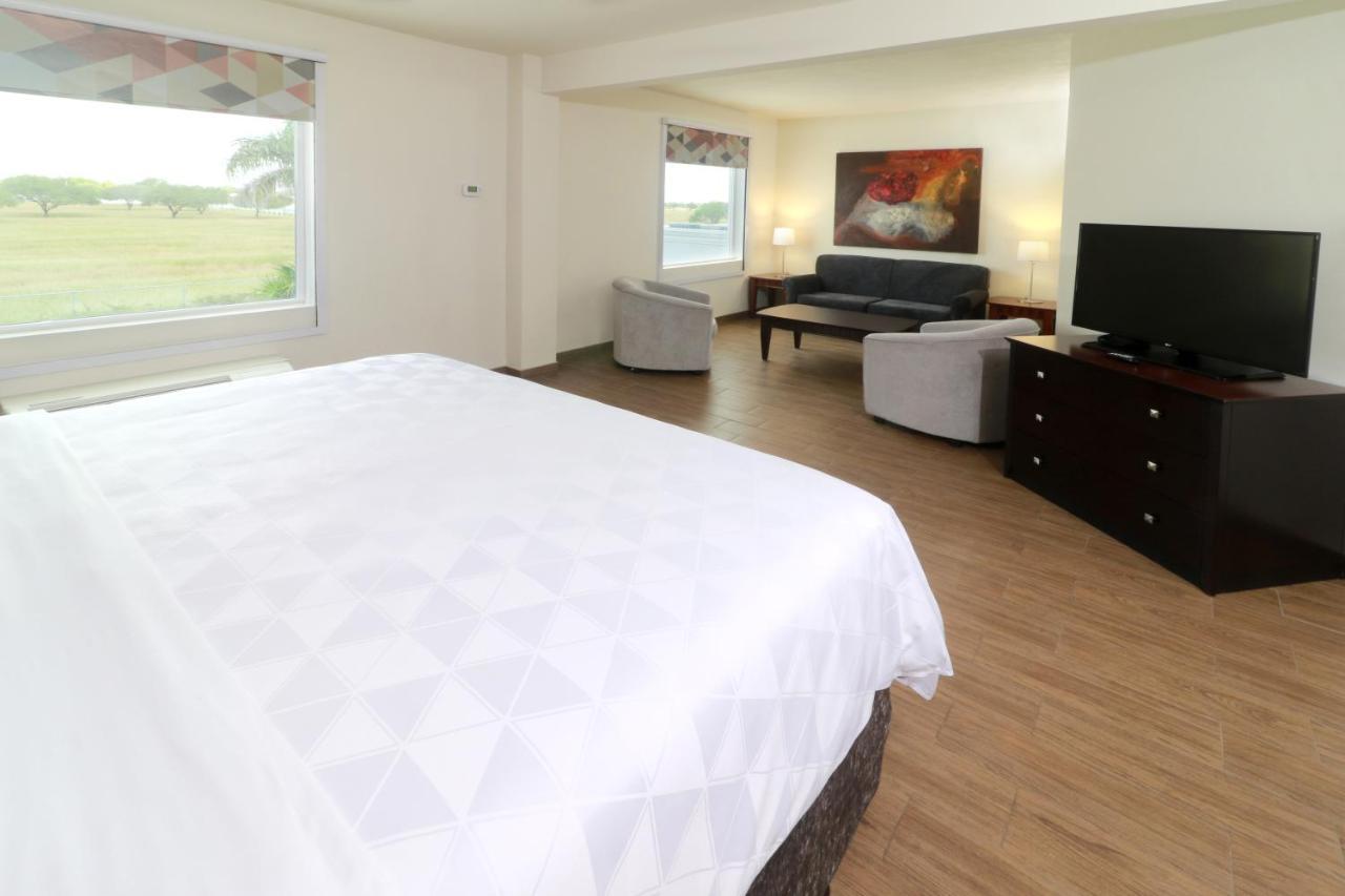 Holiday Inn Reynosa Industrial Poniente By Ihg Екстериор снимка