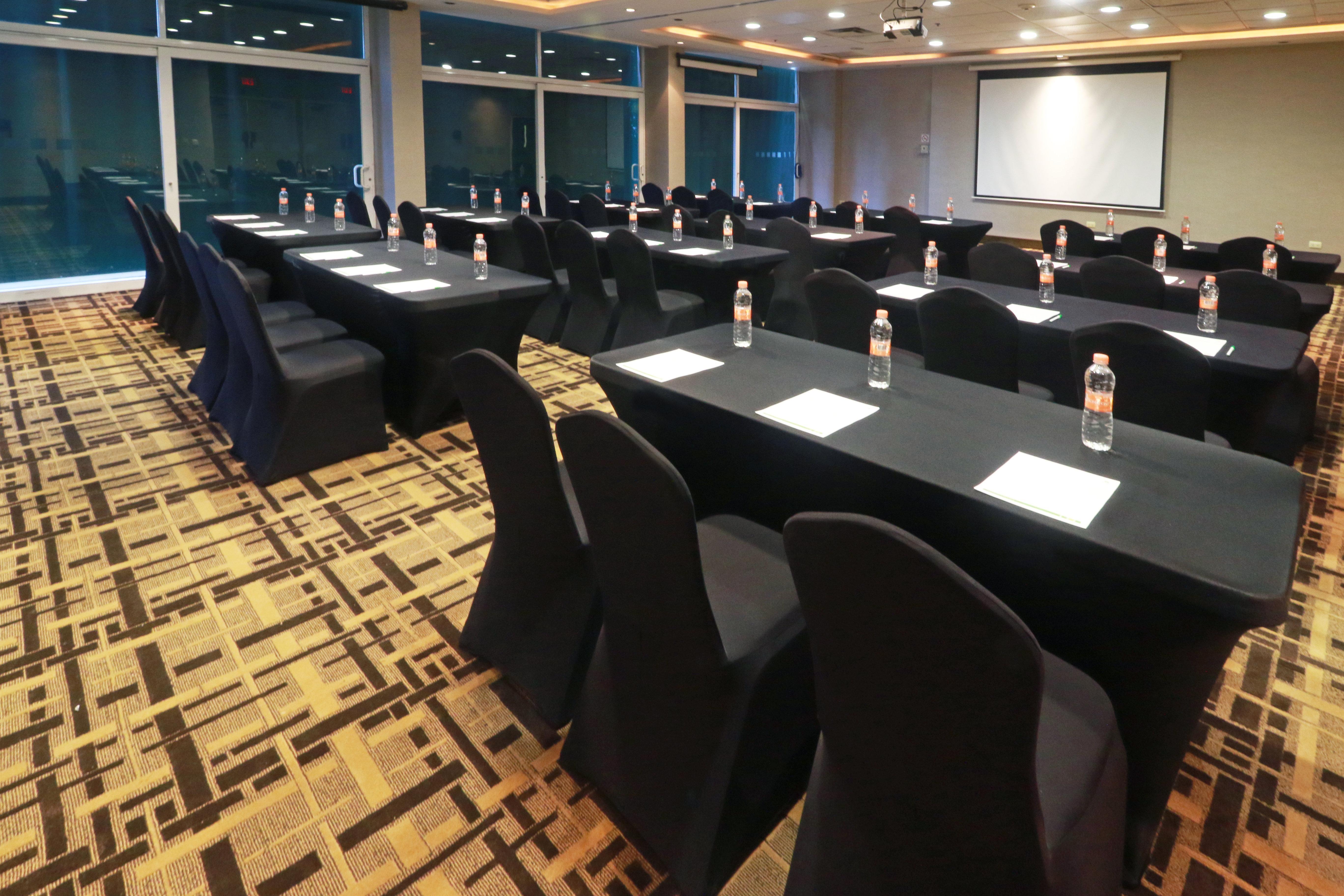 Holiday Inn Reynosa Industrial Poniente By Ihg Екстериор снимка